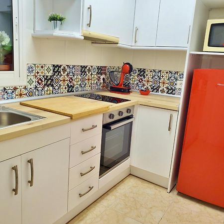 Apartamento Centrico Con Patio Privado Tarragona Bagian luar foto