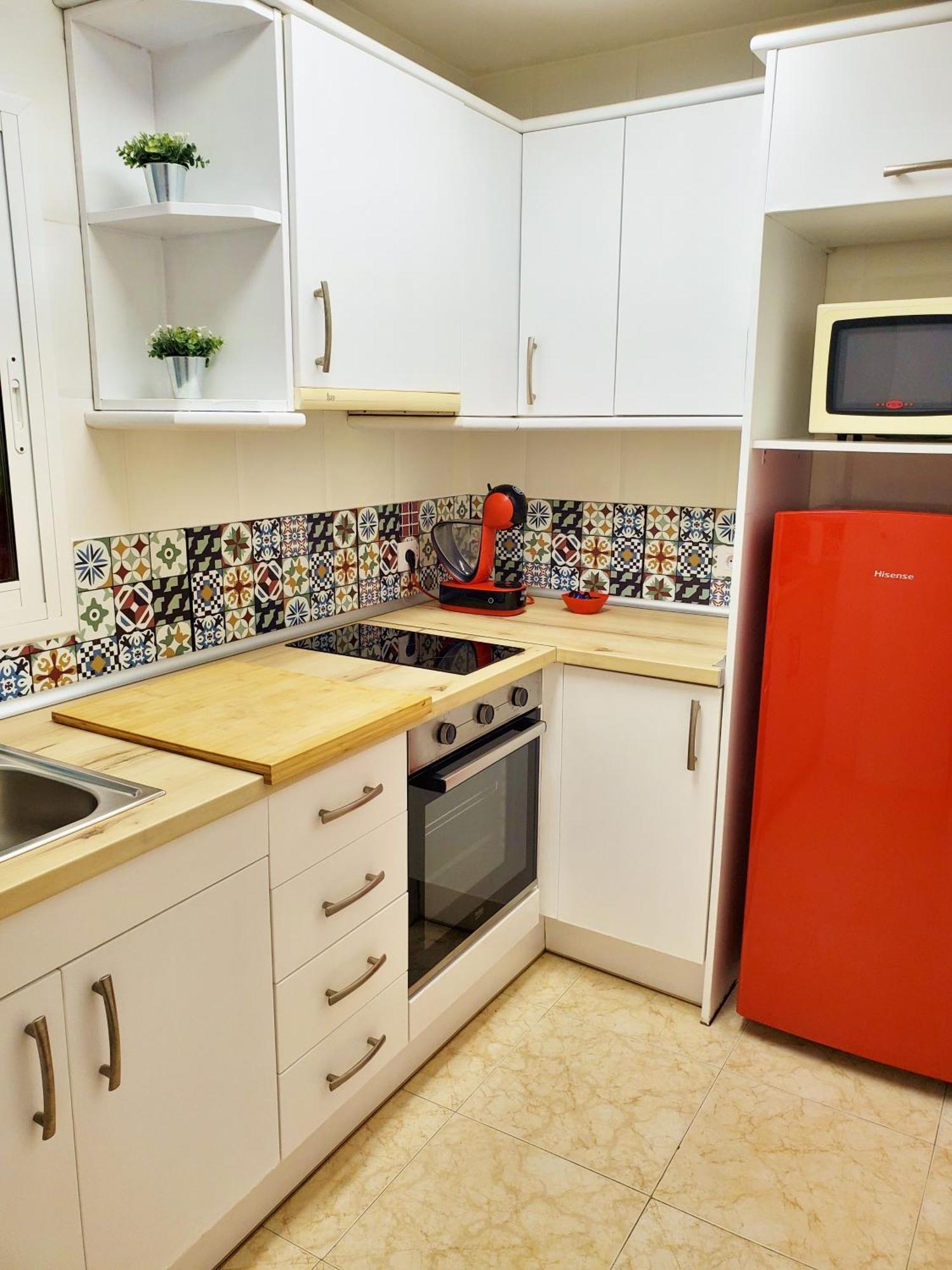 Apartamento Centrico Con Patio Privado Tarragona Bagian luar foto