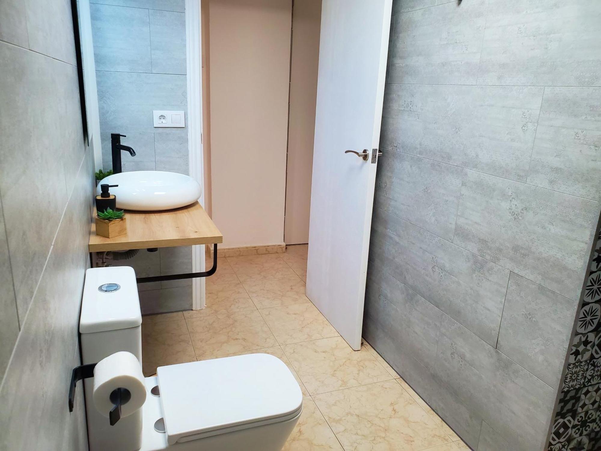 Apartamento Centrico Con Patio Privado Tarragona Bagian luar foto