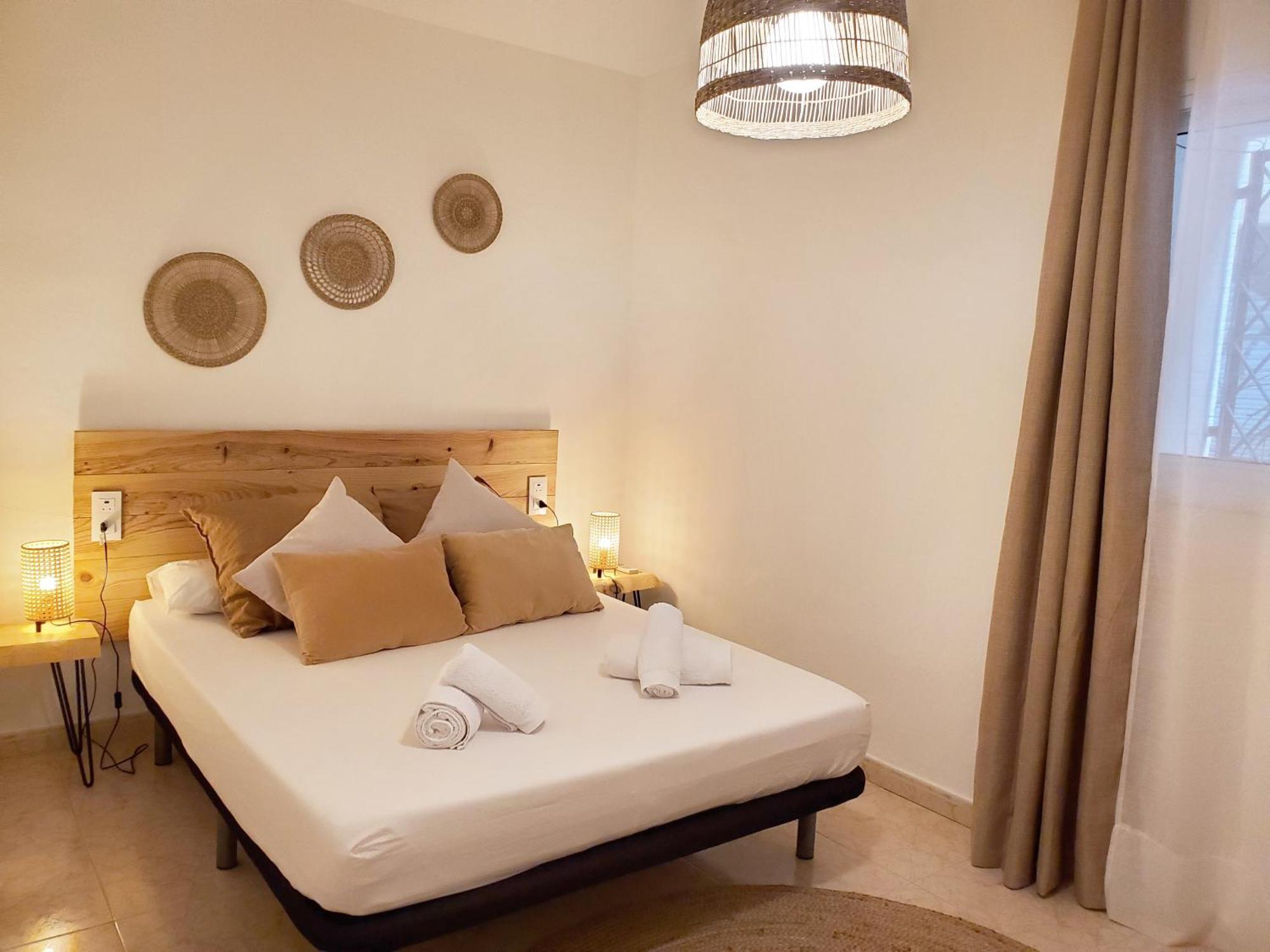 Apartamento Centrico Con Patio Privado Tarragona Bagian luar foto